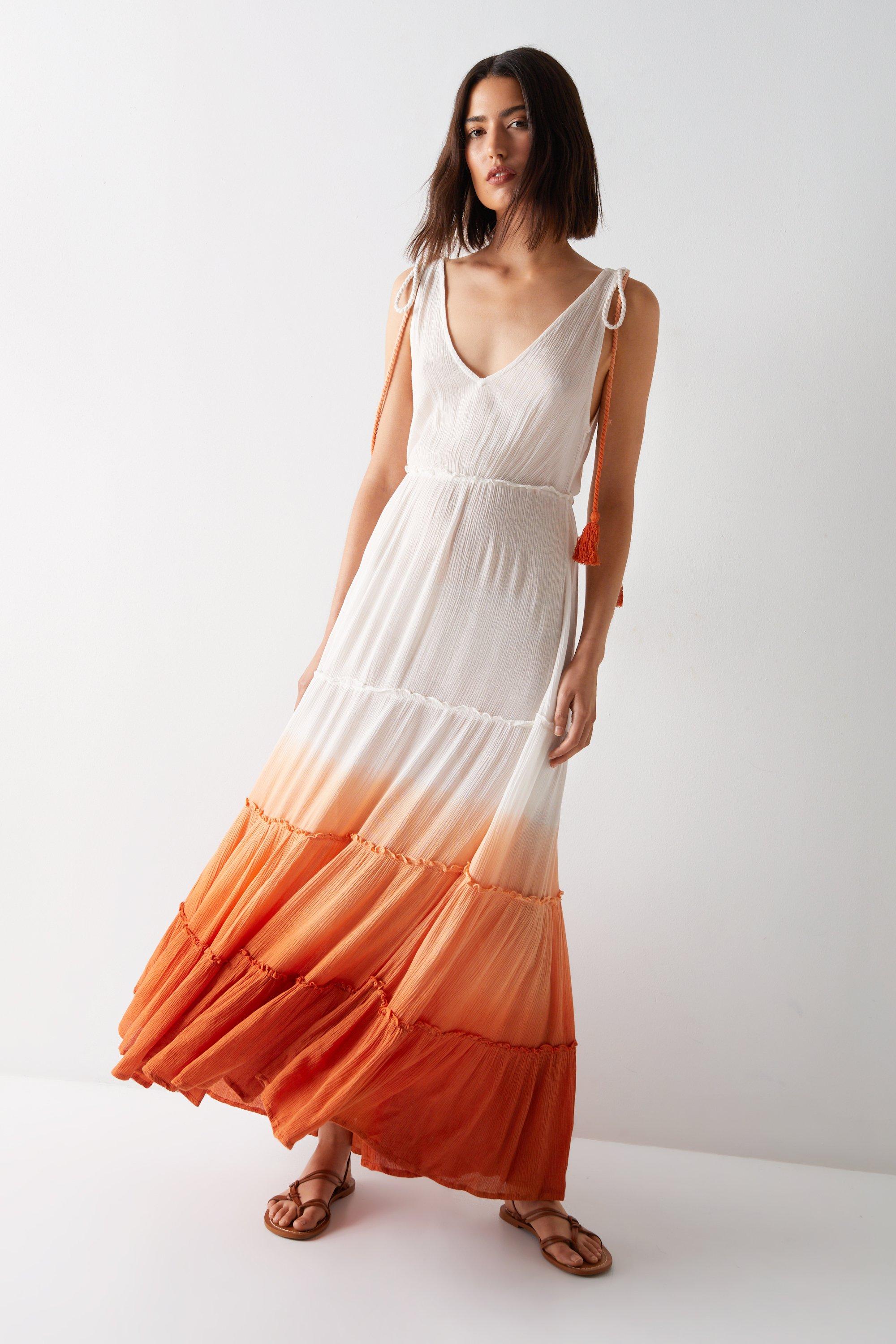 цена Платье макси из мятой вискозы с эффектом омбре и завязками Warehouse, оранжевый