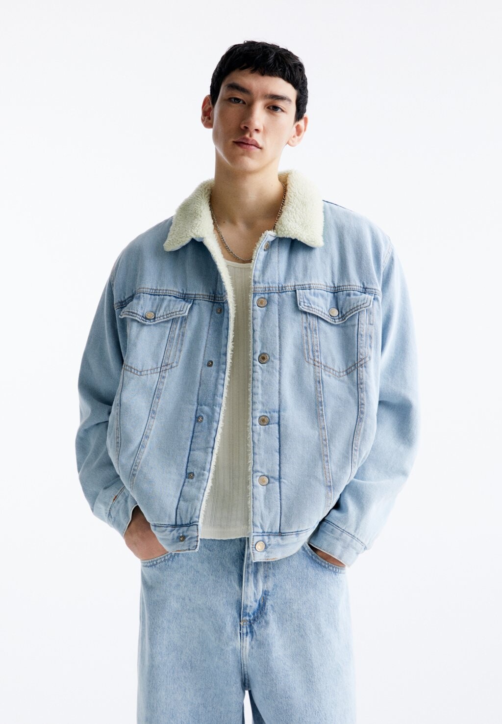 

Джинсовая куртка PULL&BEAR, цвет blue