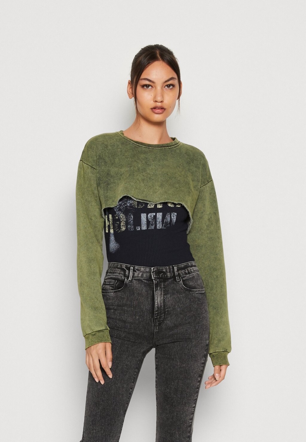 

Толстовка BDG Urban Outfitters, темно-зеленый