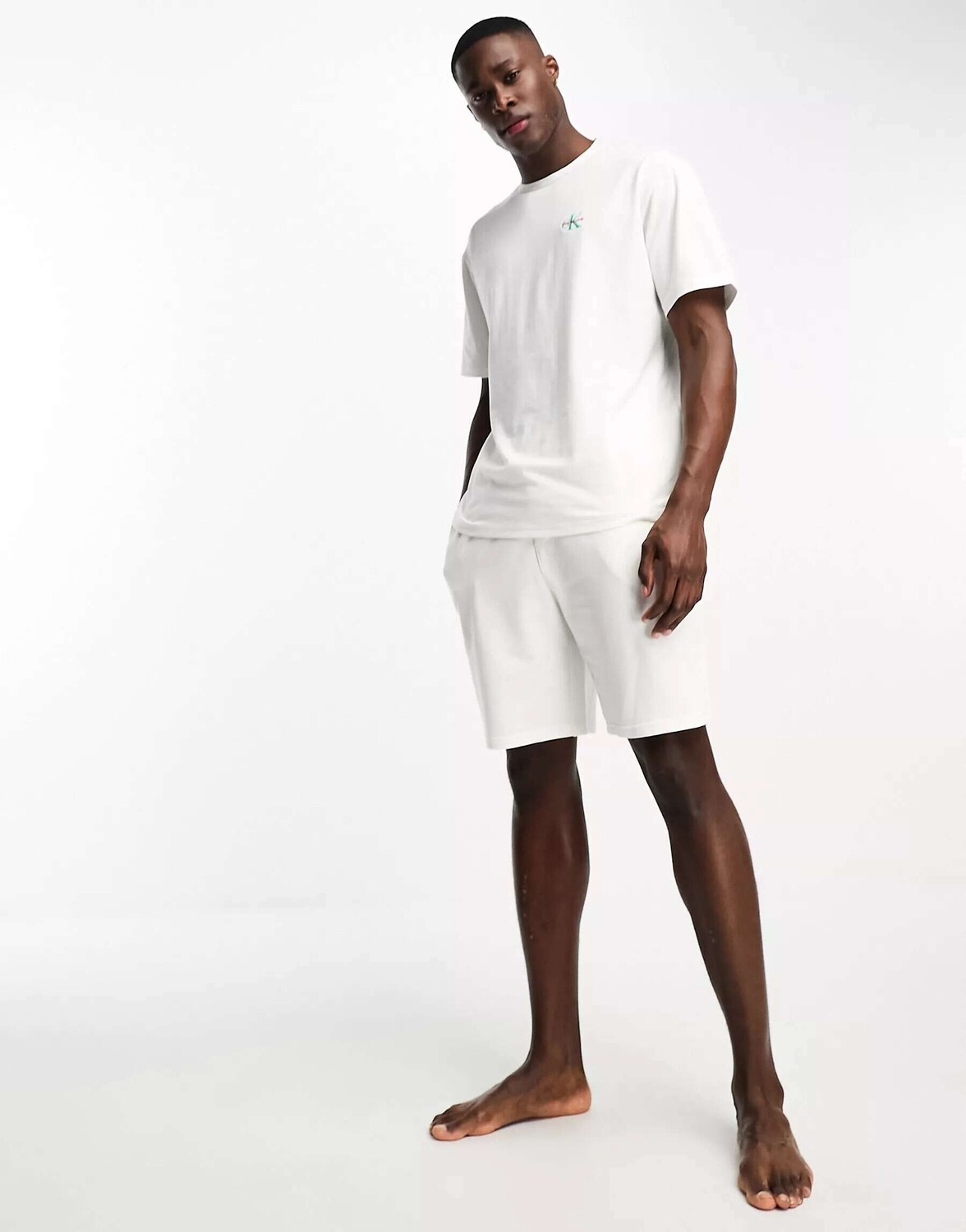 

Белые шорты Calvin Klein Pride