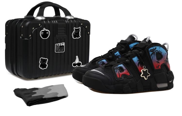 

Баскетбольные кроссовки Air More Uptempo Vintage женские, среднего размера, черные/синие/красные Nike