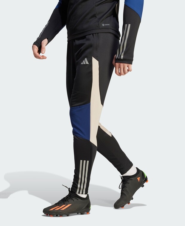 

Тренировочные штаны adidas, черный