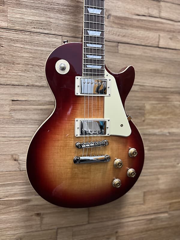 

Электрогитара Epiphone Les Paul Standard 50's Electric Guitar 2023 - Heritage Cherry Sunburst. New!