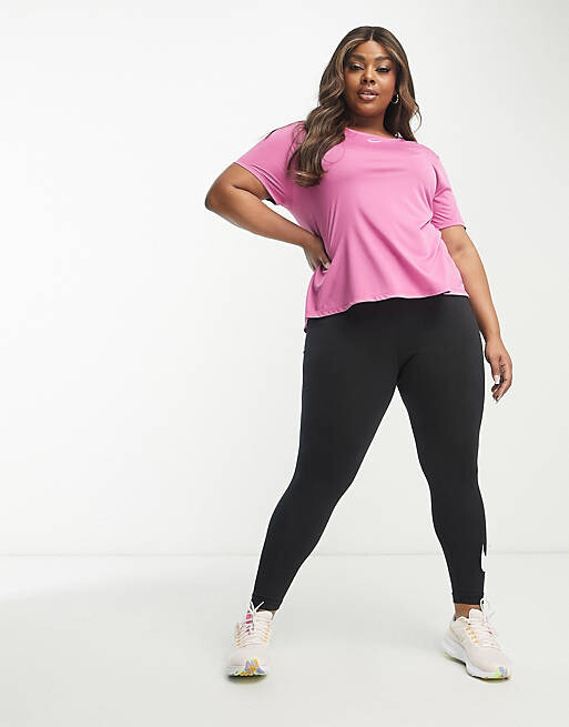 

Футболка цвета фуксии Nike One Training Plus dri fit