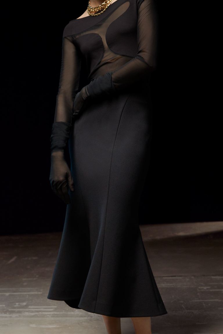цена Расклешенная юбка миди H&M, черный