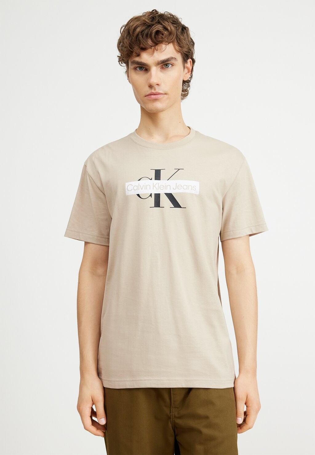 

Футболка с принтом УНИСЕКС Calvin Klein Jeans, Plaza Taupe