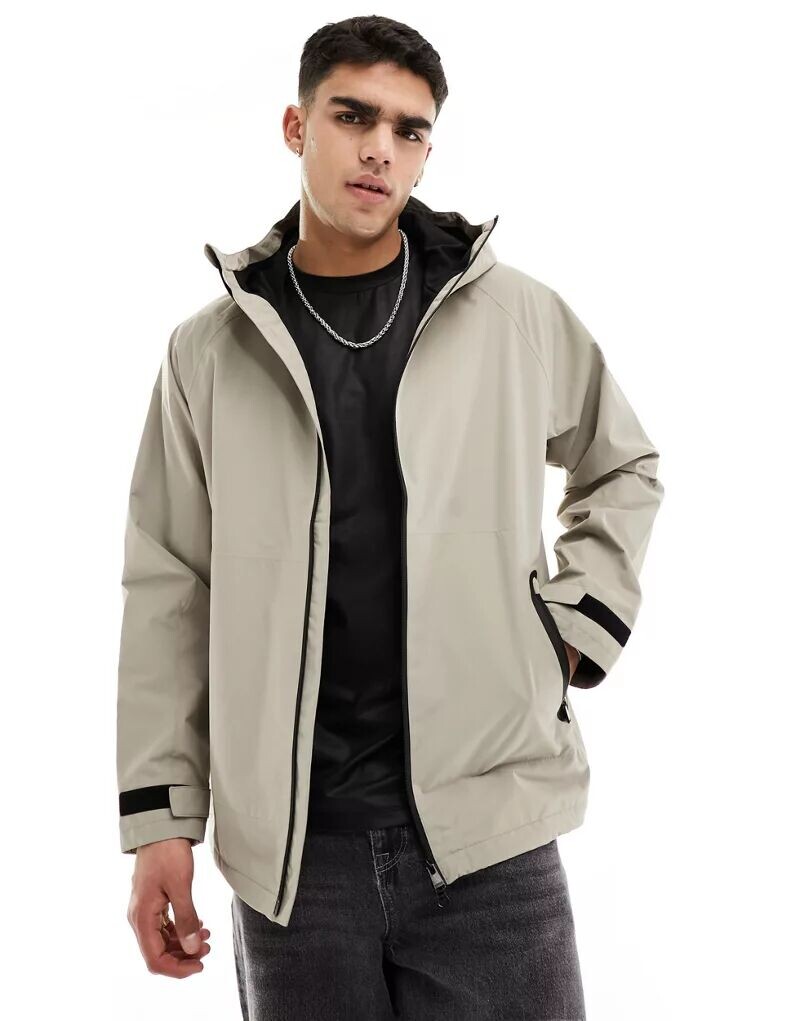 

КУРТКА Barbour International Global в цвете Stone Beige