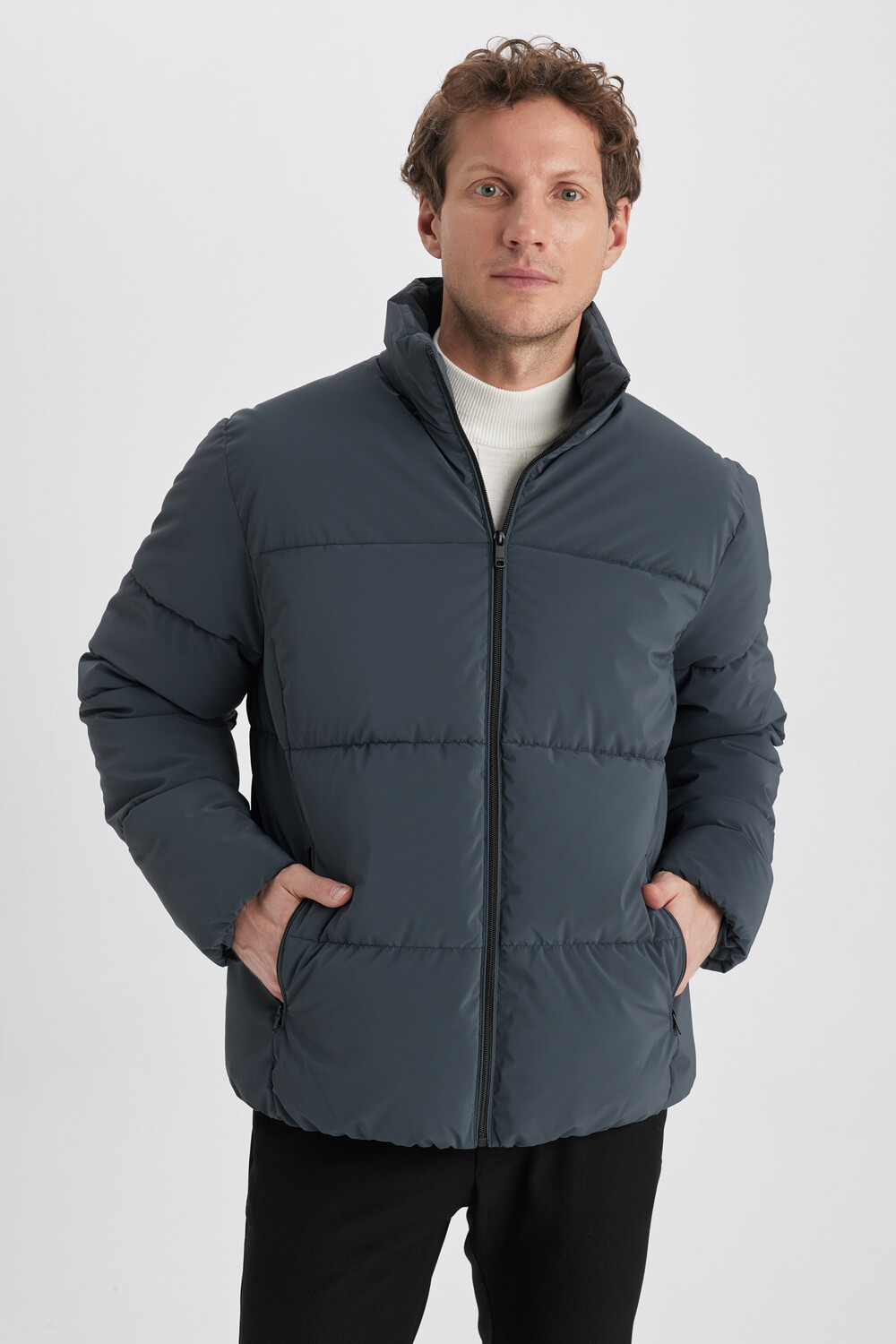 

Куртка DeFacto Winterjacke SLIM FIT, темно зеленый