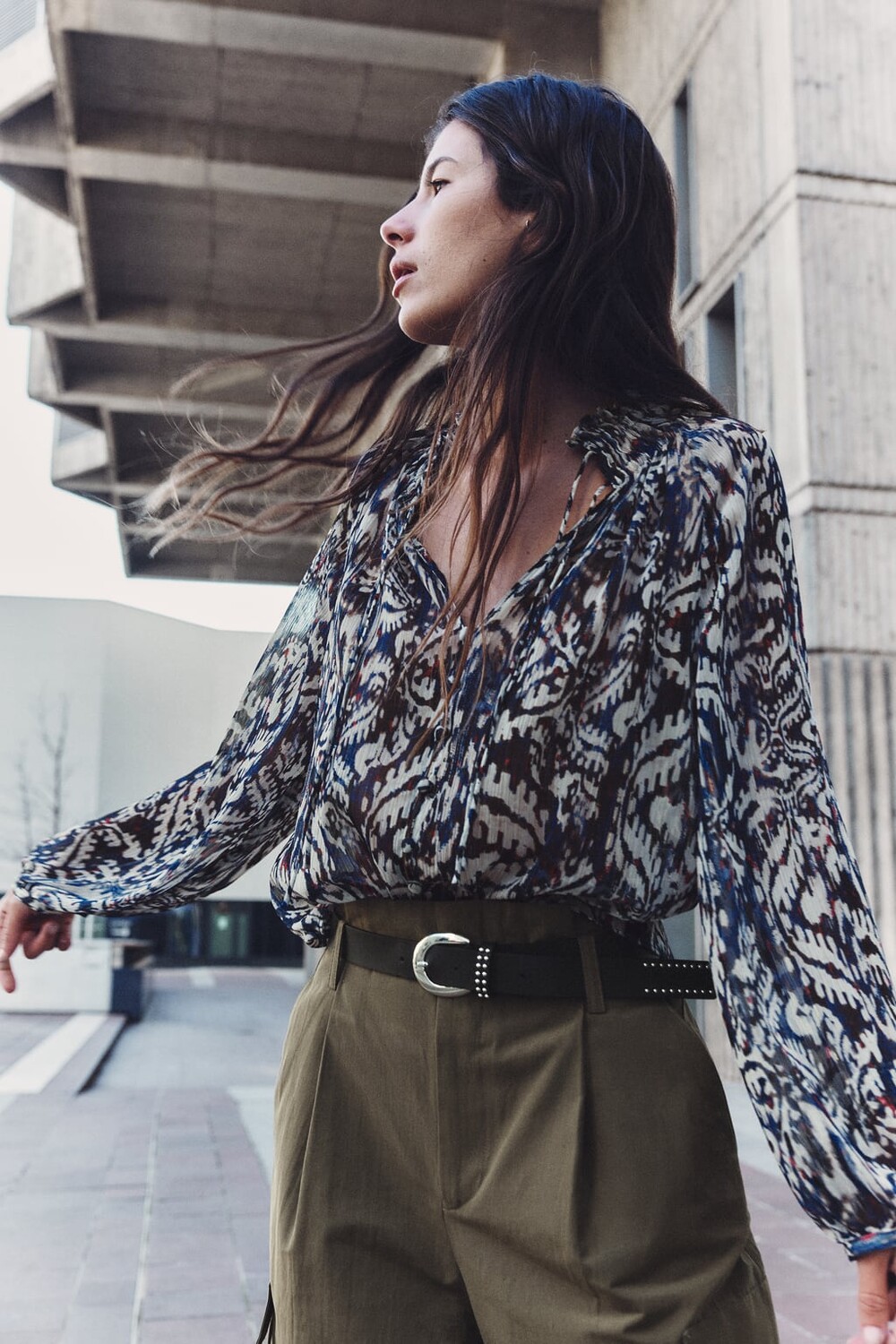 

Принтованная блузка с металлизированной нитью ZARA, разноцветный