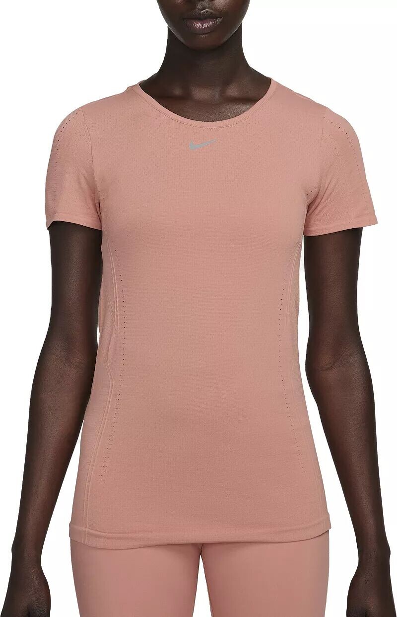 

Женская рубашка Nike Dri-Fit ADV Aura, красный