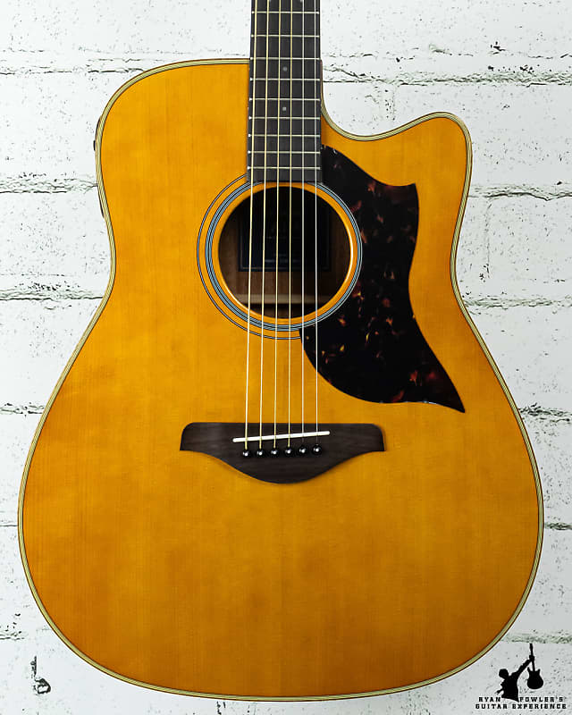 Акустическая гитара Yamaha A1M Dreadnought Cutaway Acoustic/Electric Vintage Natural цена и фото
