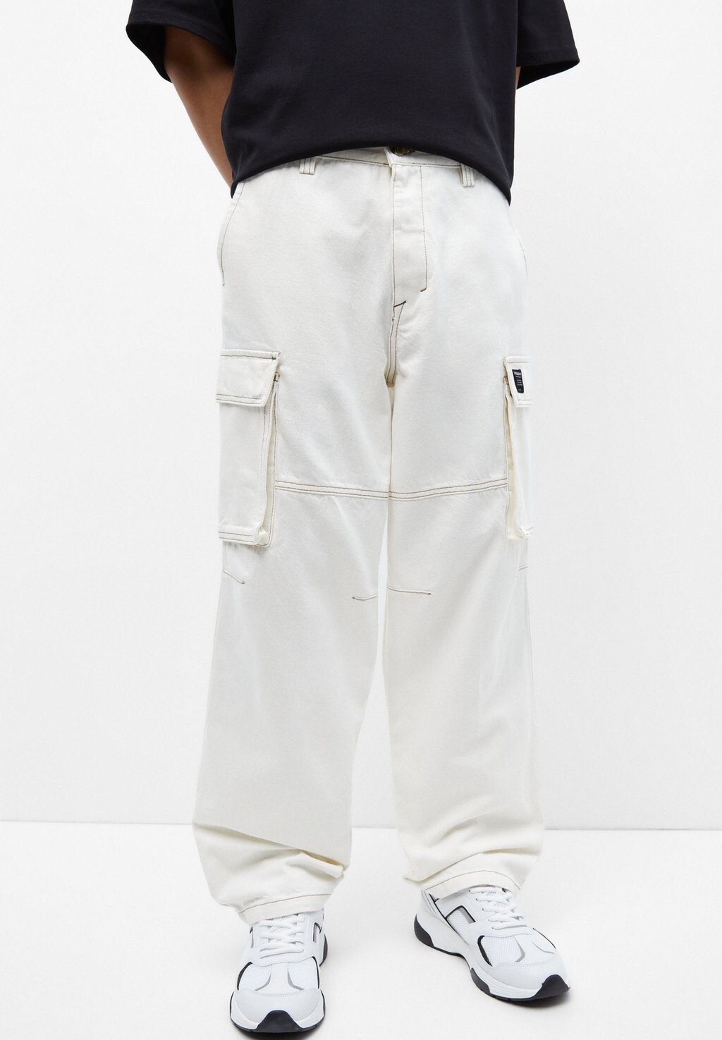 

Брюки-карго With Contrast Stitching PULL&BEAR, бежевый