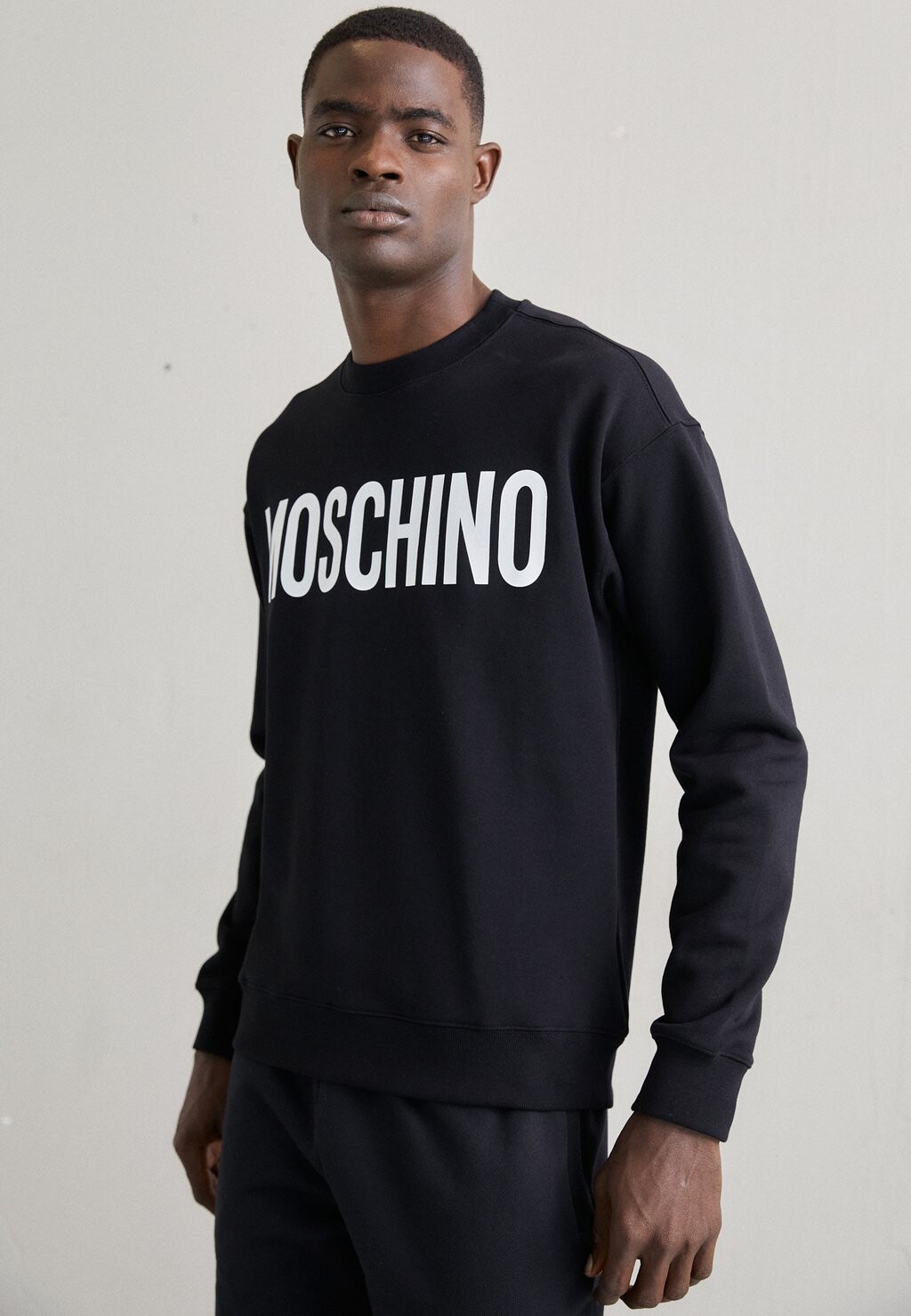 

Толстовка MOSCHINO, Черный