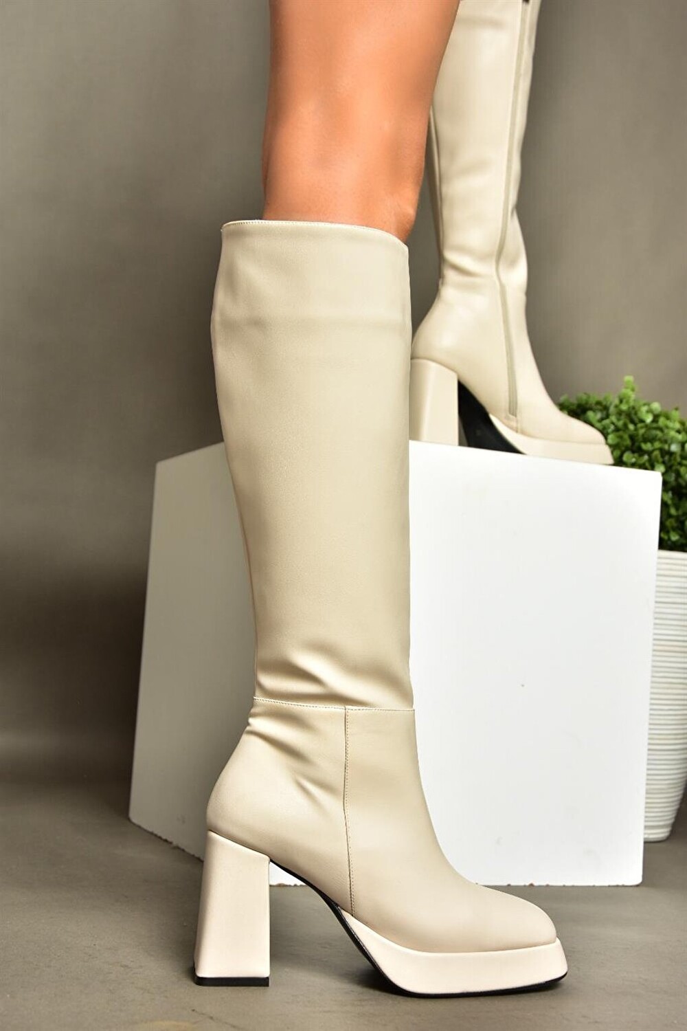 

R2822301 Бежевые женские ботинки Fox Shoes, Бежевый