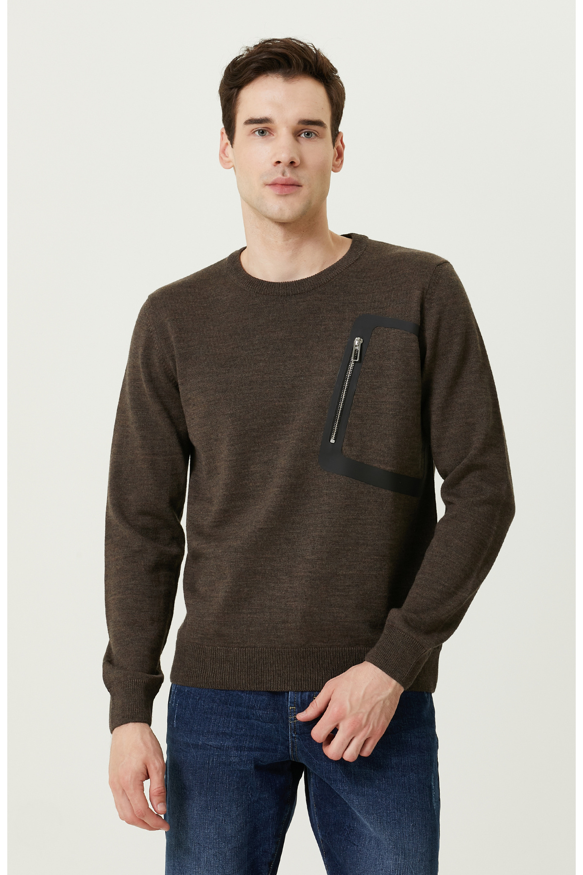 Коричневый свитер с кожаными карманами и деталями Network, коричневый