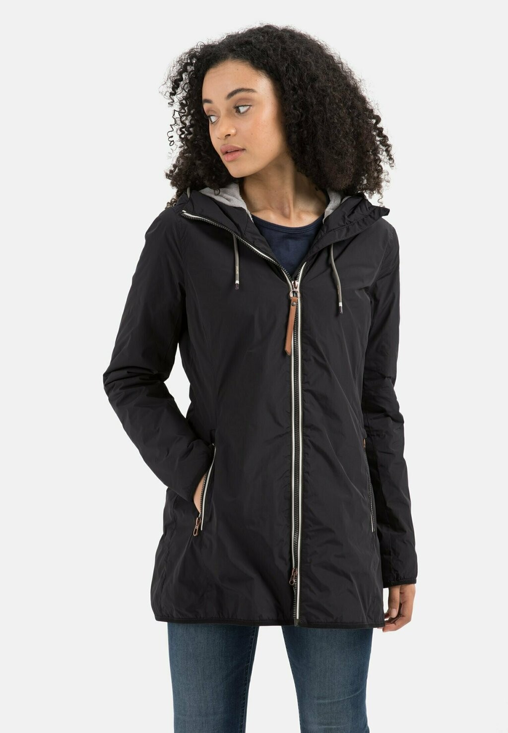 

Куртка зимняя camel active