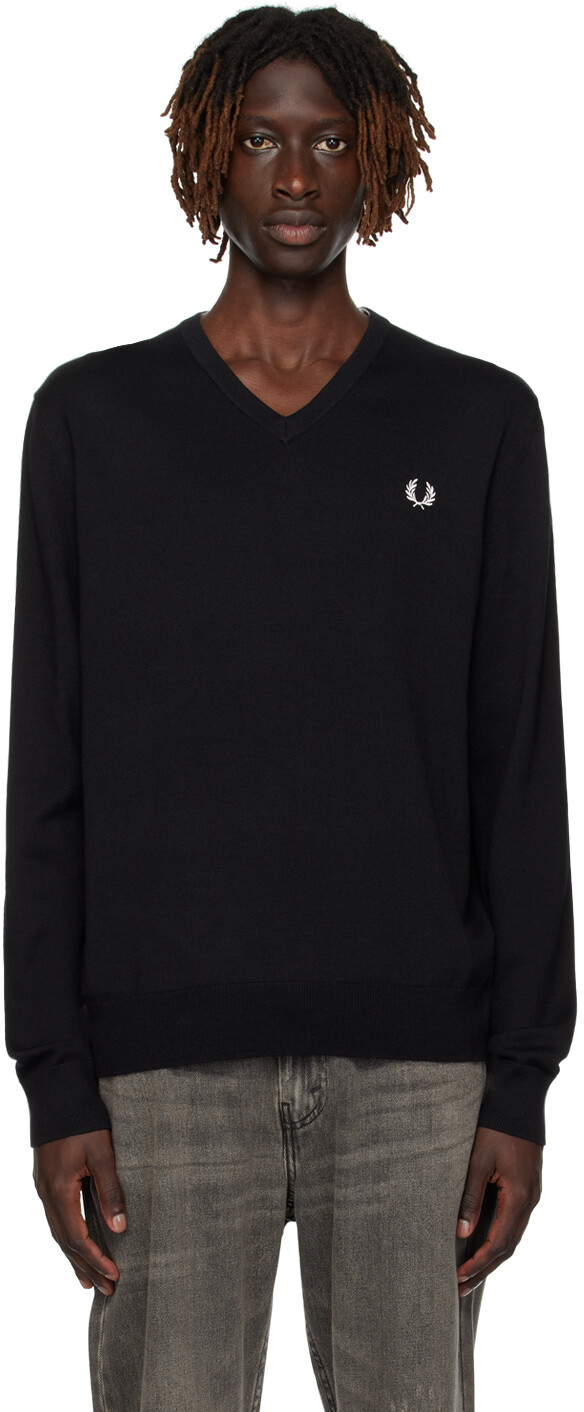 

Черный свитер с v-образным вырезом Fred Perry