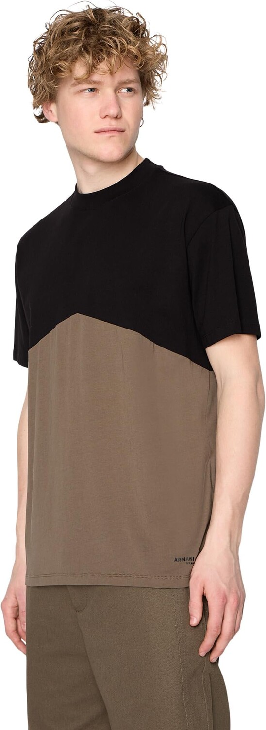 

Футболка с шевроном Armani Exchange, цвет Black/Crocodile