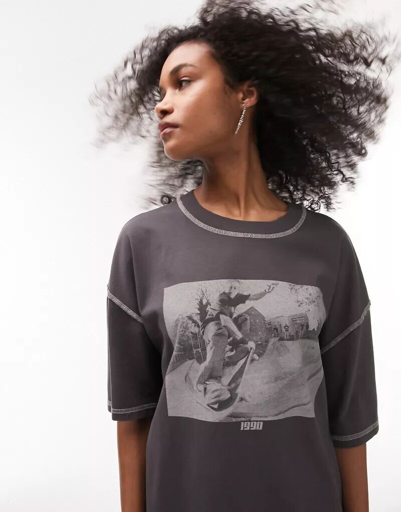 

Серебристая футболка оверсайз для скейтбордистов Topshop Graphic License Museum of Youth Culture