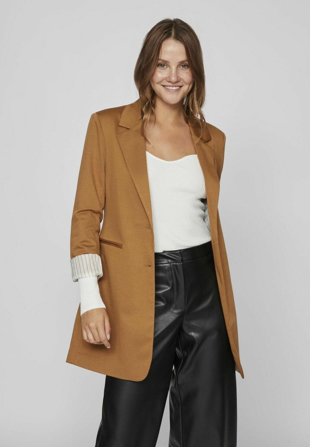

Блейзер Long VILA, цвет tobacco brown