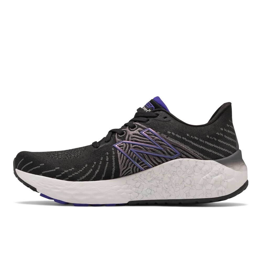 

Кроссовки New Balance Fresh Foam X Vongo v5, черный