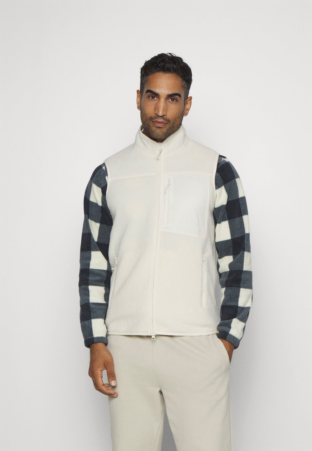 

Жилет VEST Peak Performance, цвет vintage white