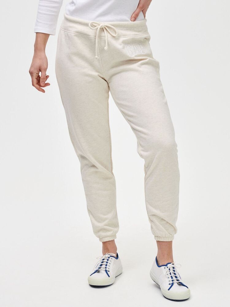 

Спортивные брюки на флисовой подкладке Gap, бежевый