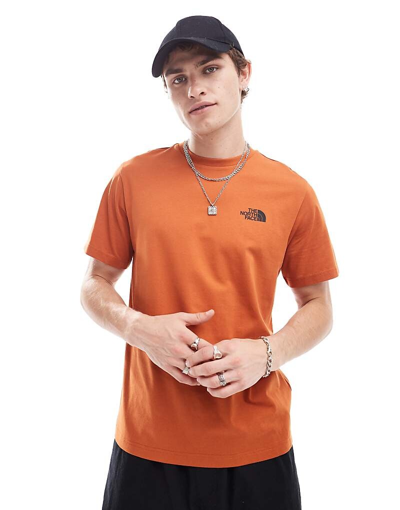 

The North Face – Simple Dome – Футболка с медным логотипом