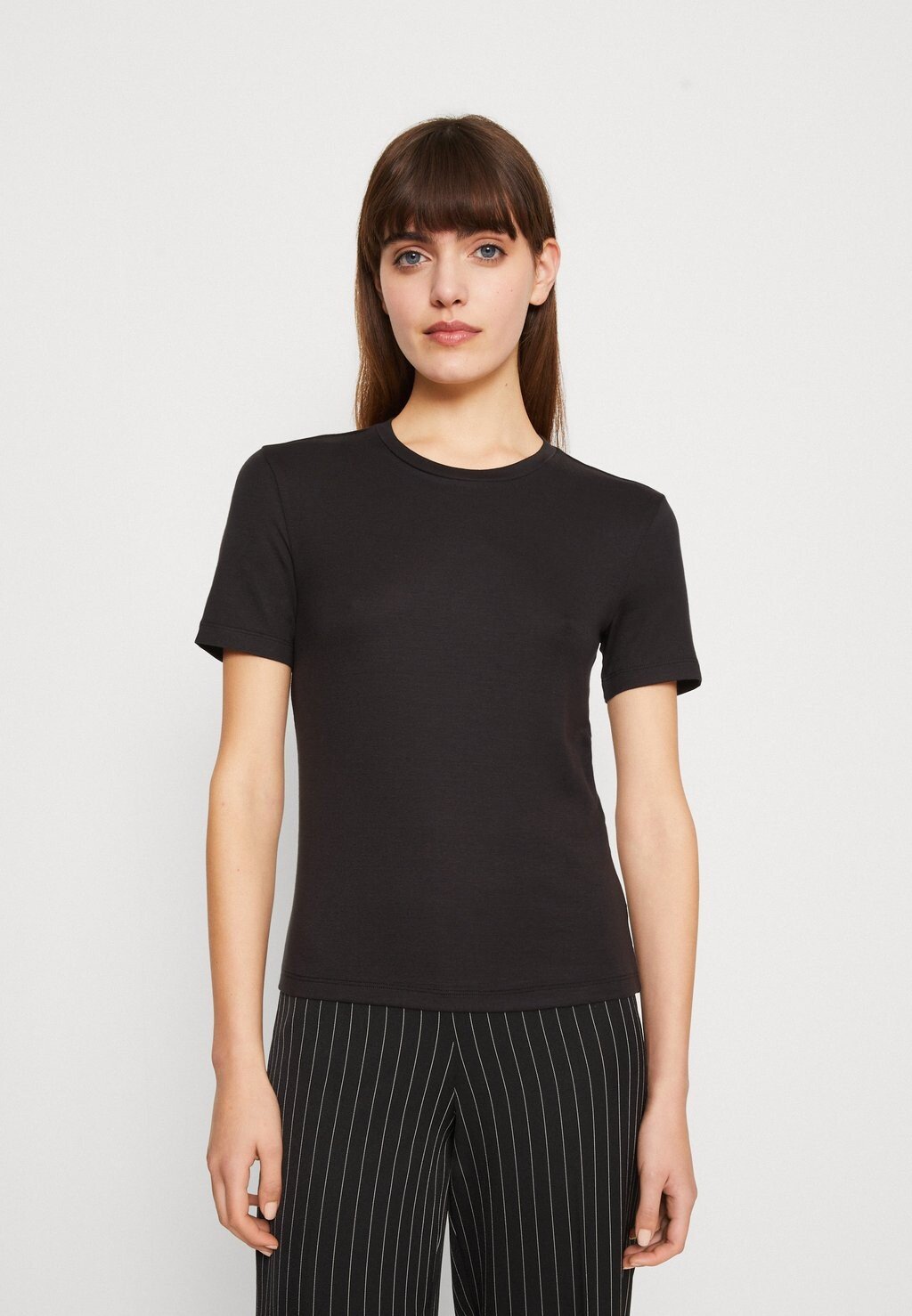 

Базовая футболка Aware by Vero Moda, черный