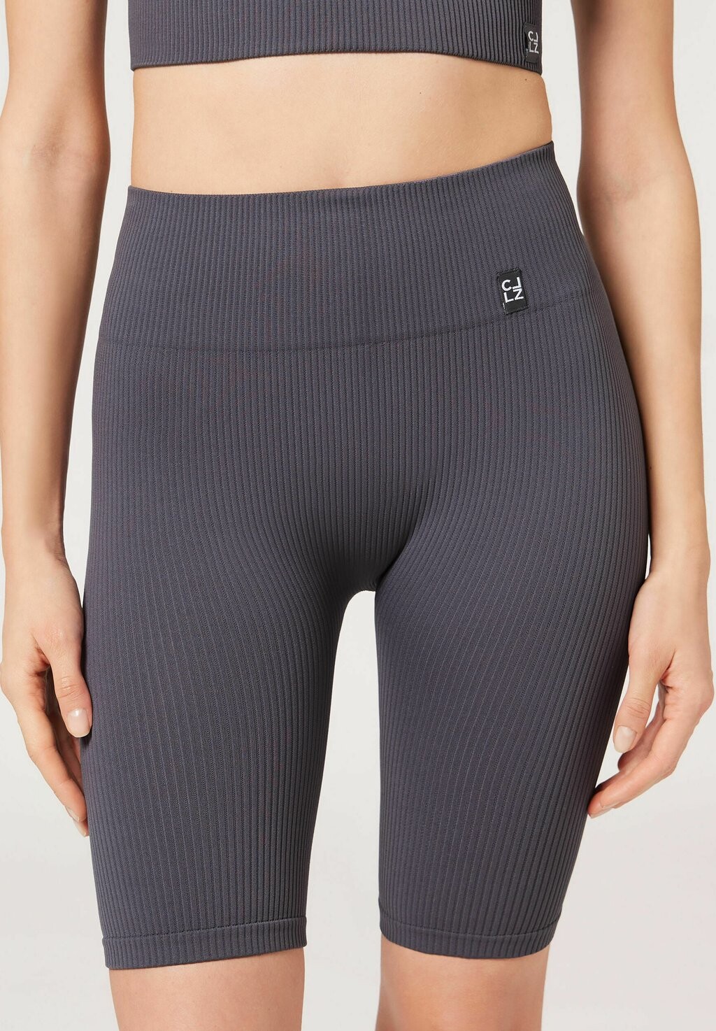 

Леггинсы NAHTLOSE SPORT-RADLER Calzedonia, цвет grau grigio scuro