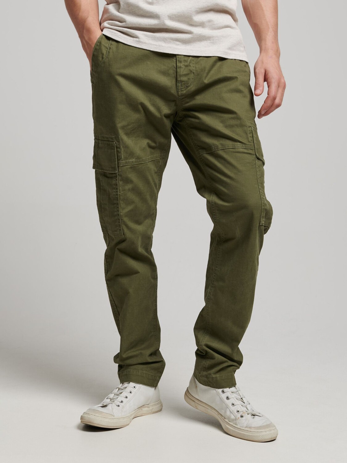 

Брюки-карго Superdry из органического хлопка, натуральный хаки