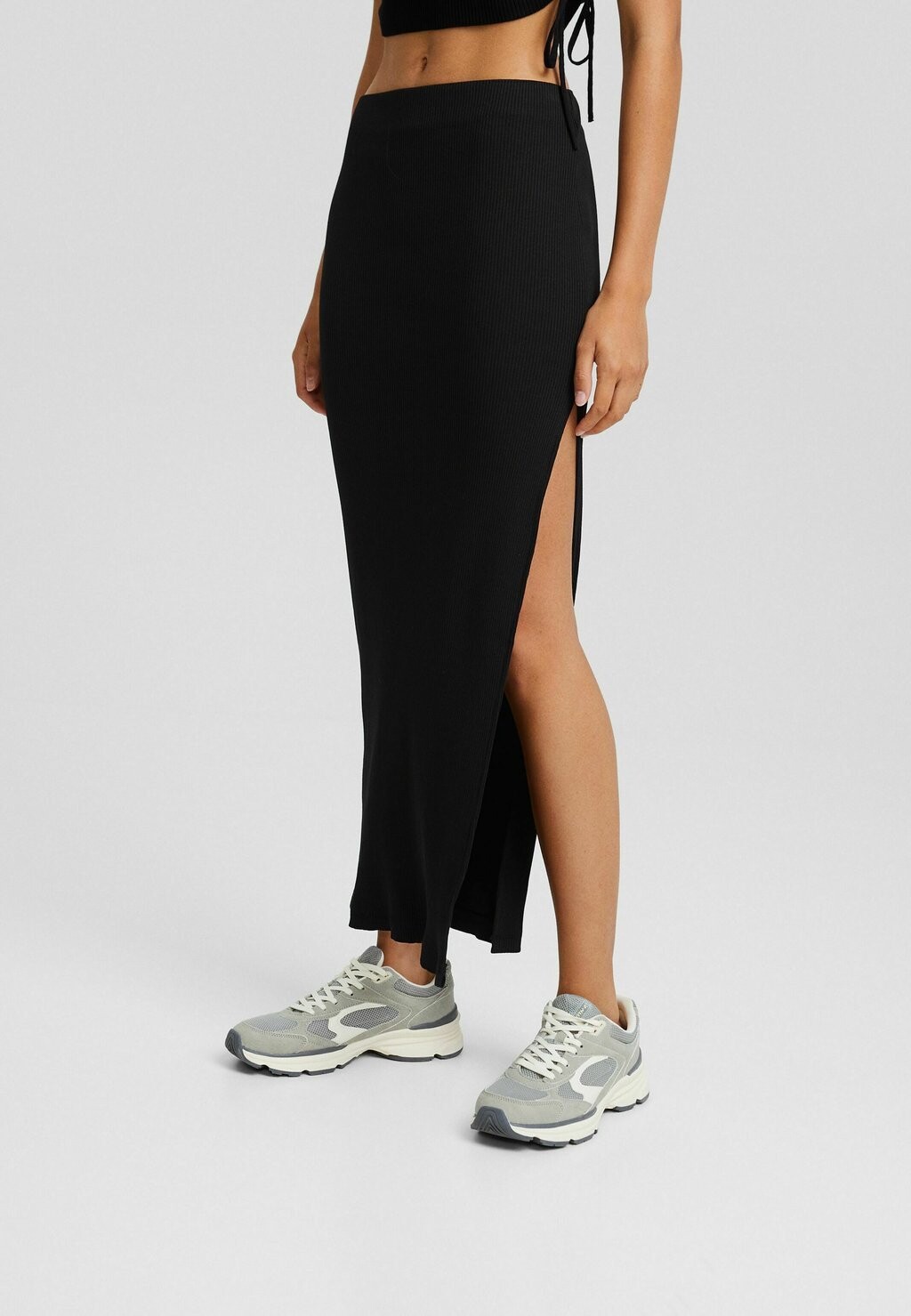 

Длинная юбка Bershka, черный