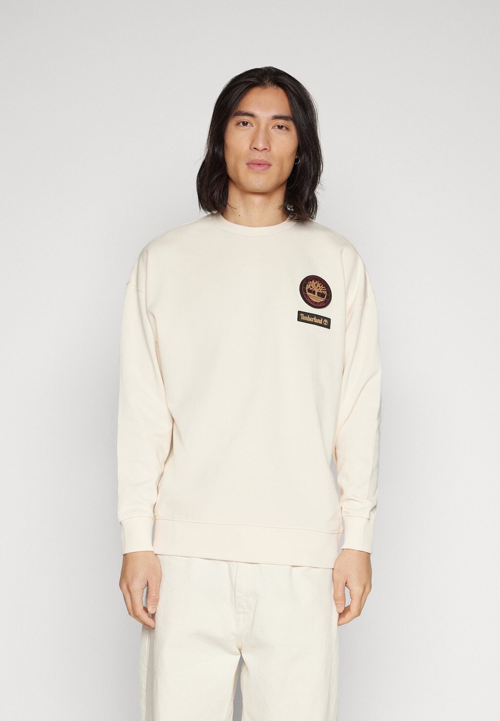 

Толстовка Lunar New Year Badge Crewneck Timberland, цвет white smoke