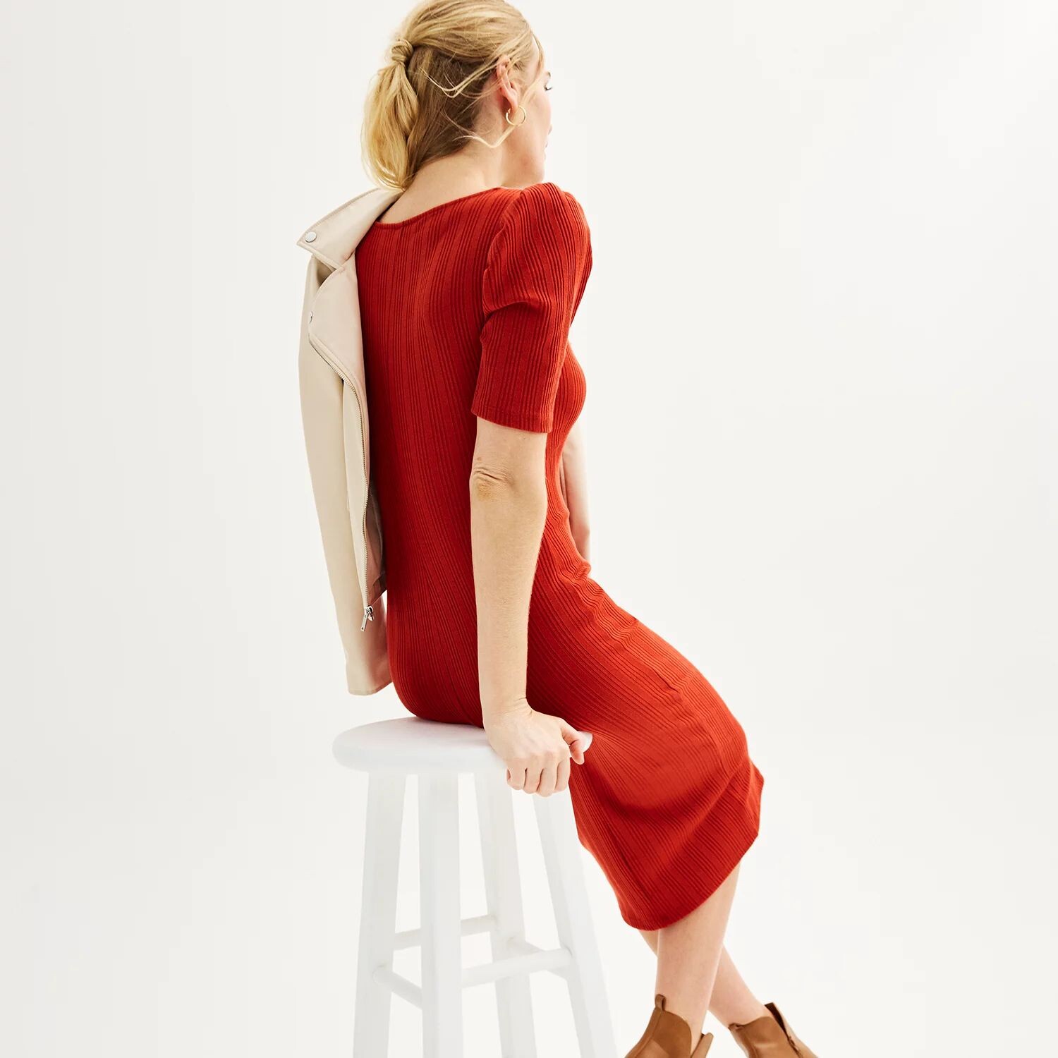 

Женское платье Nine West в рубчик с пышными рукавами Nine West