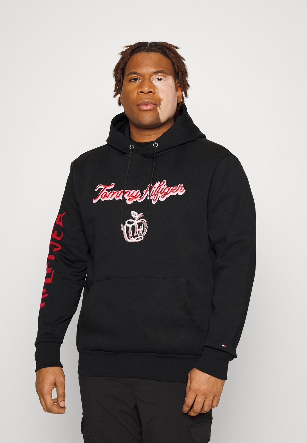 

Толстовка Tommy Hilfiger, черный