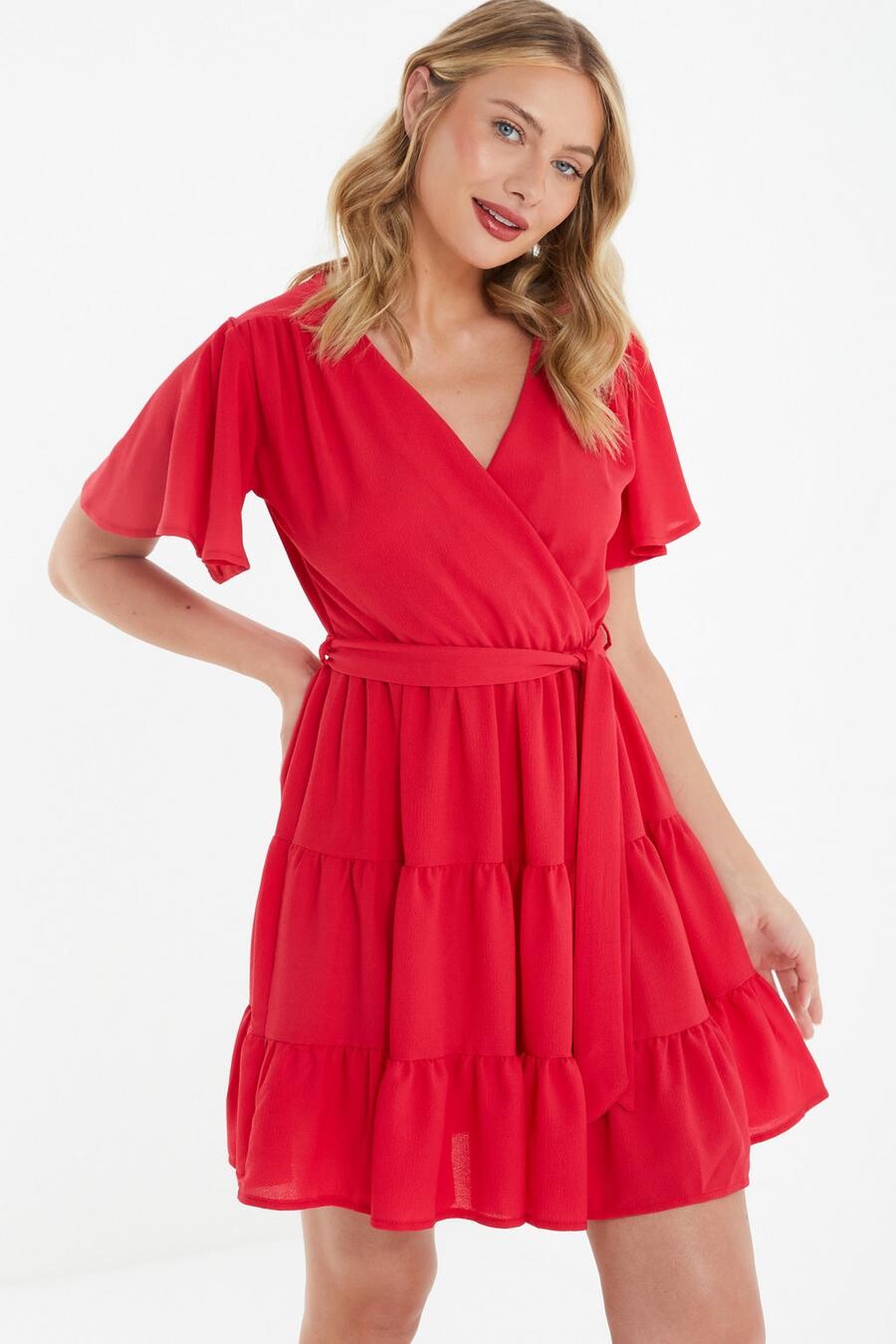 

Красное платье-футляр с запахом QUIZ Clothing