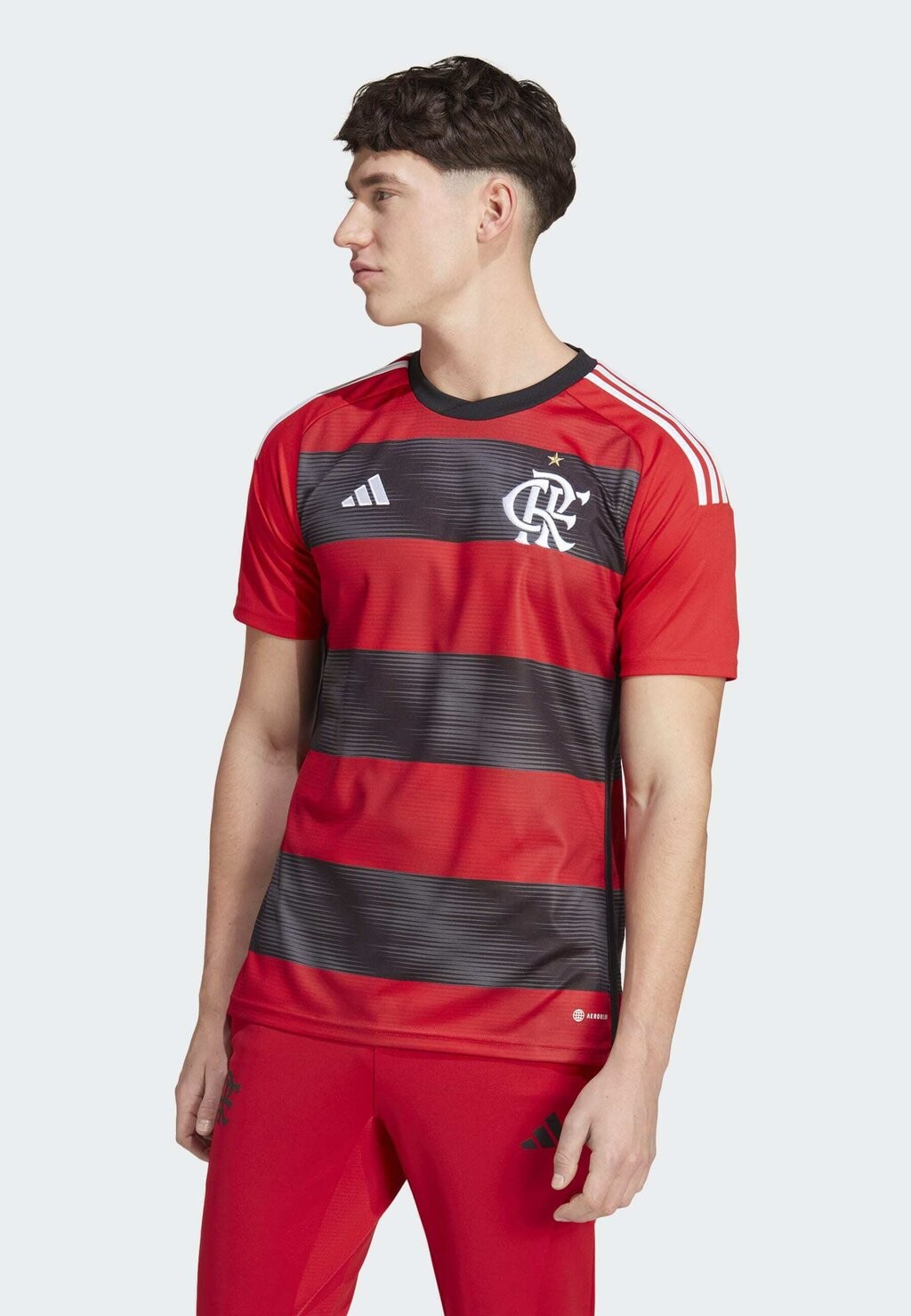 

Футболка Adidas