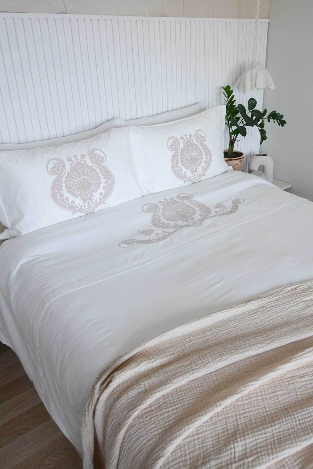 

Комплект пододеяльников Elart King Size Enora Ecru с вышивкой
