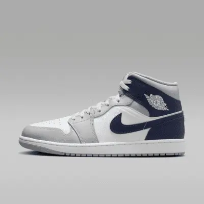

Кроссовки Jordan Air 1 Mid, цвет White/Wolf Grey/Midnight Navy