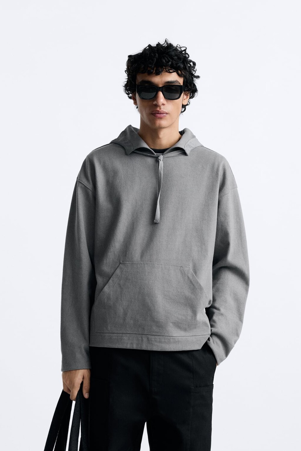 

Выцветшая толстовка с капюшоном ZARA, серый