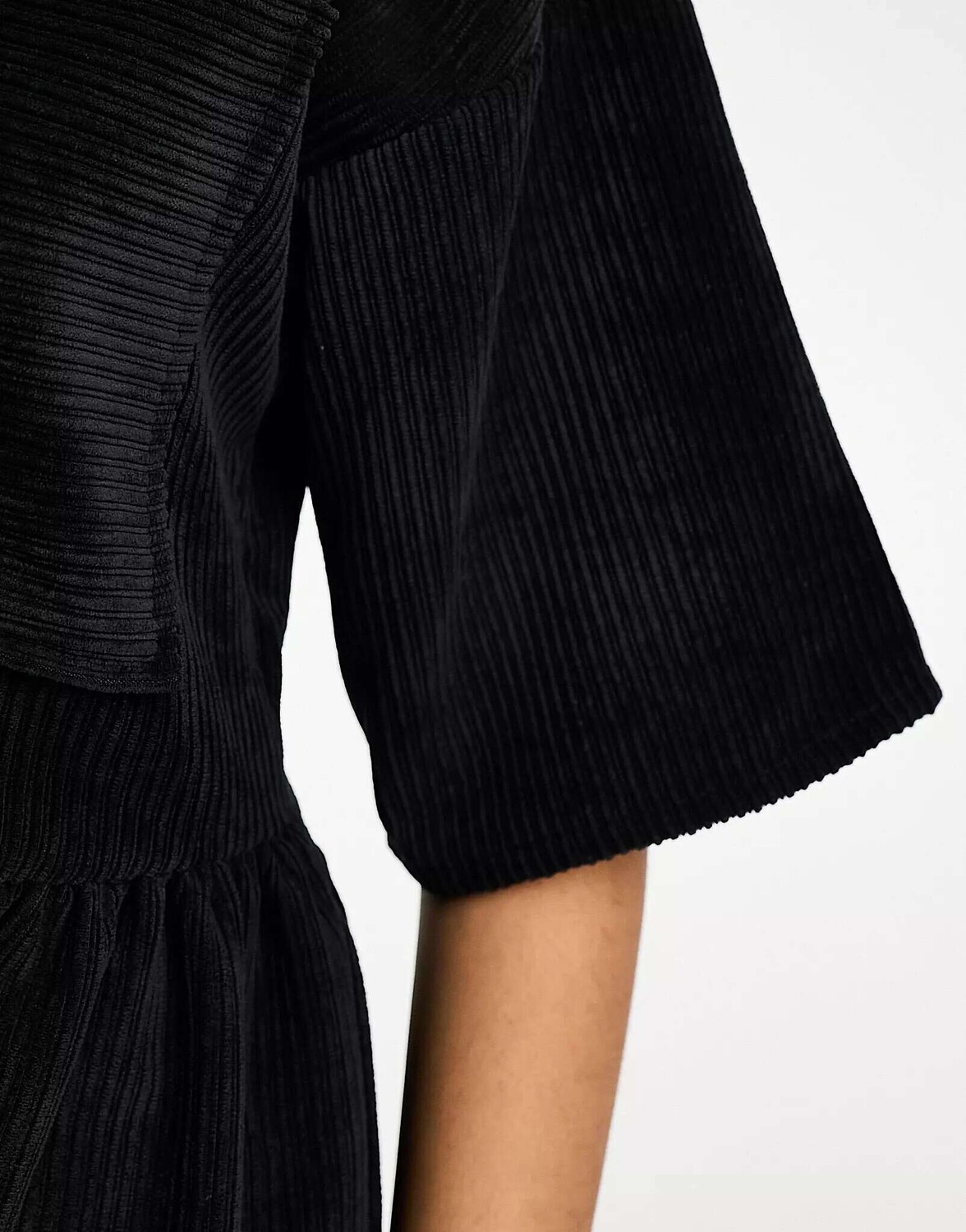 

Черное вельветовое платье-футболка мини ASOS, Черный