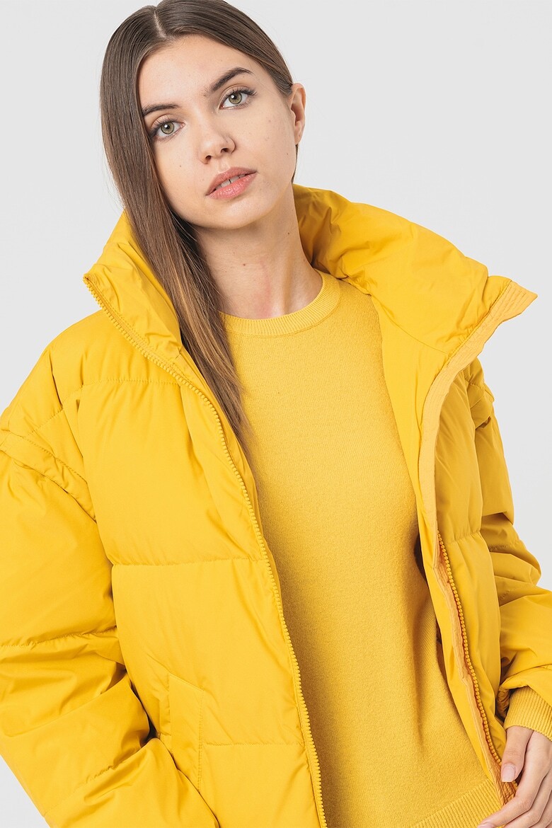 

Короткая зимняя куртка United Colors Of Benetton, желтый