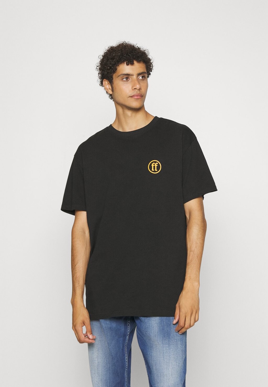 

Футболка с принтом ONNA MUSHA OVERSIZED TEE UNISEX Forgotten Faces, черный