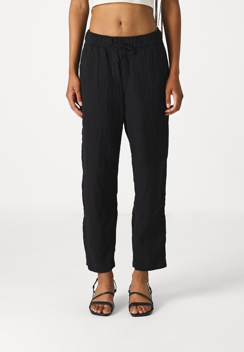

Тканевые брюки EASY PANT GAP, черный