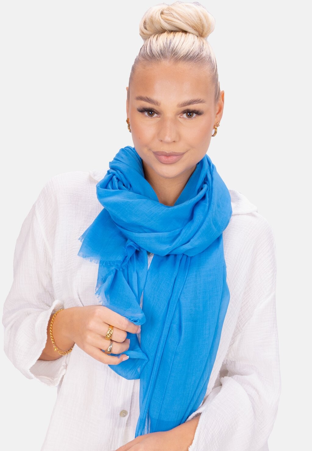 

Шарф ALESSANDRA Seasons Of April, цвет hellblau