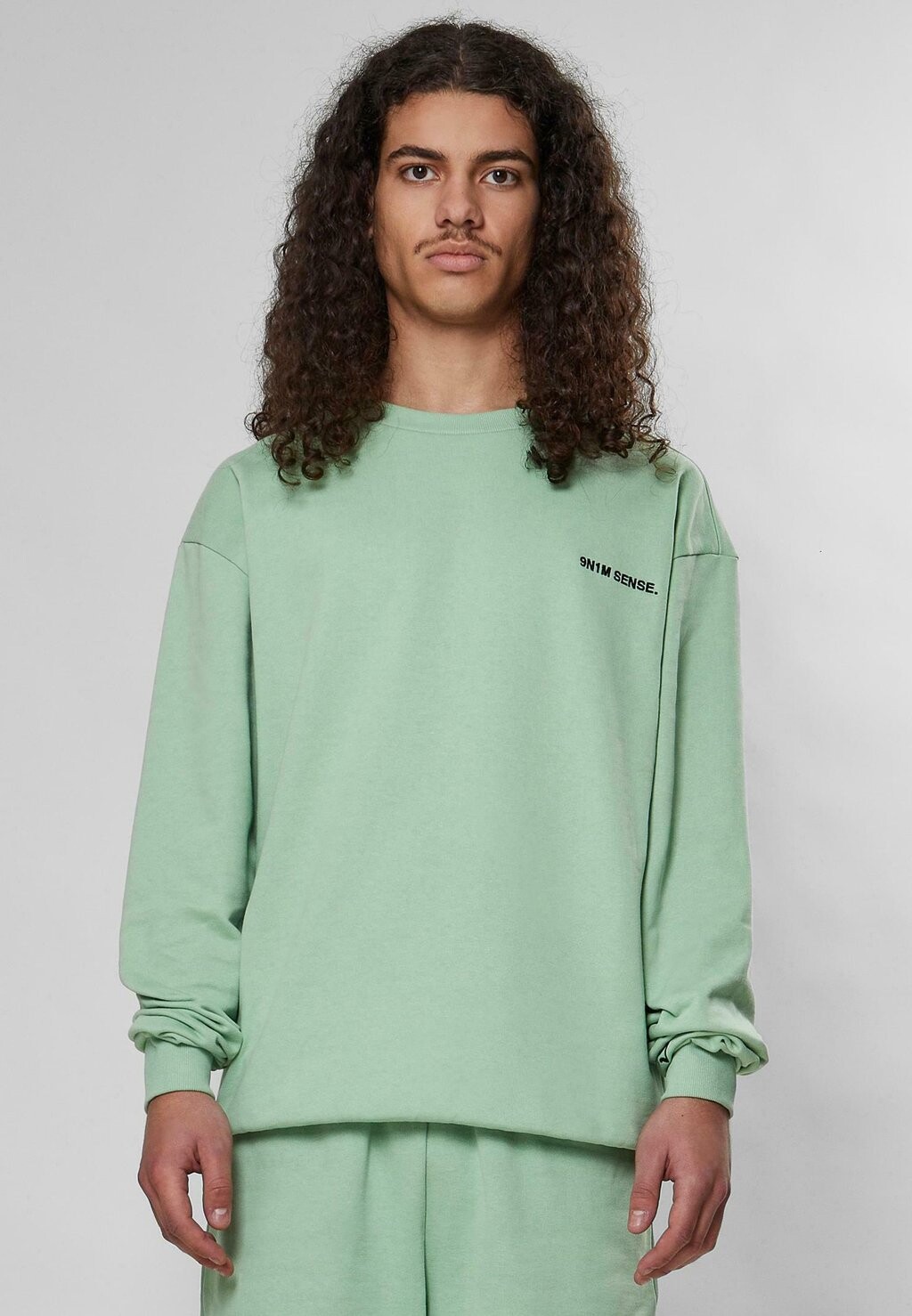 Толстовка ESSENTIAL CREWNECK 9N1M SENSE, зеленый