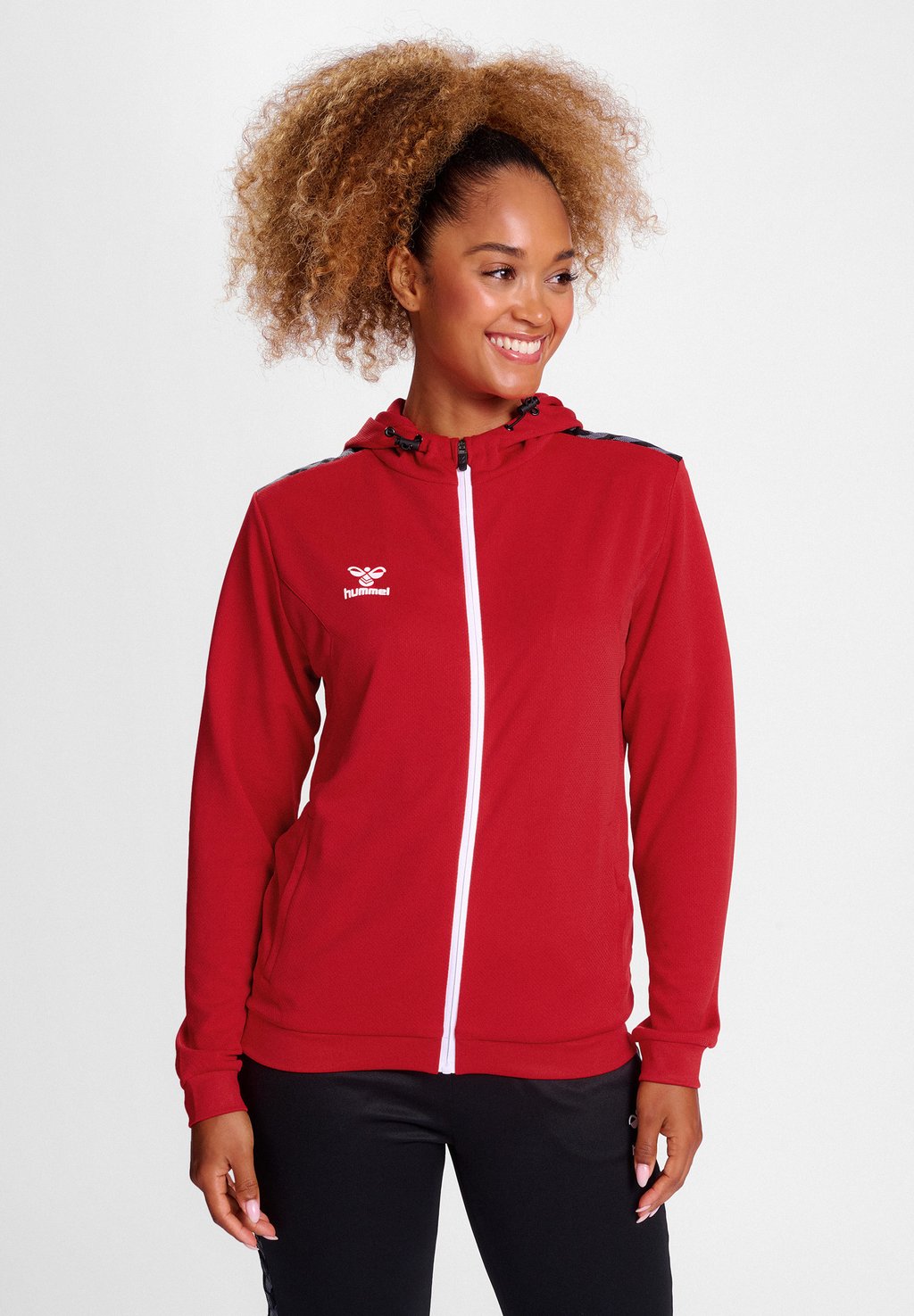 Тренировочная куртка Hummel, цвет true red куртка тренировочная hmlauthentic hummel цвет red