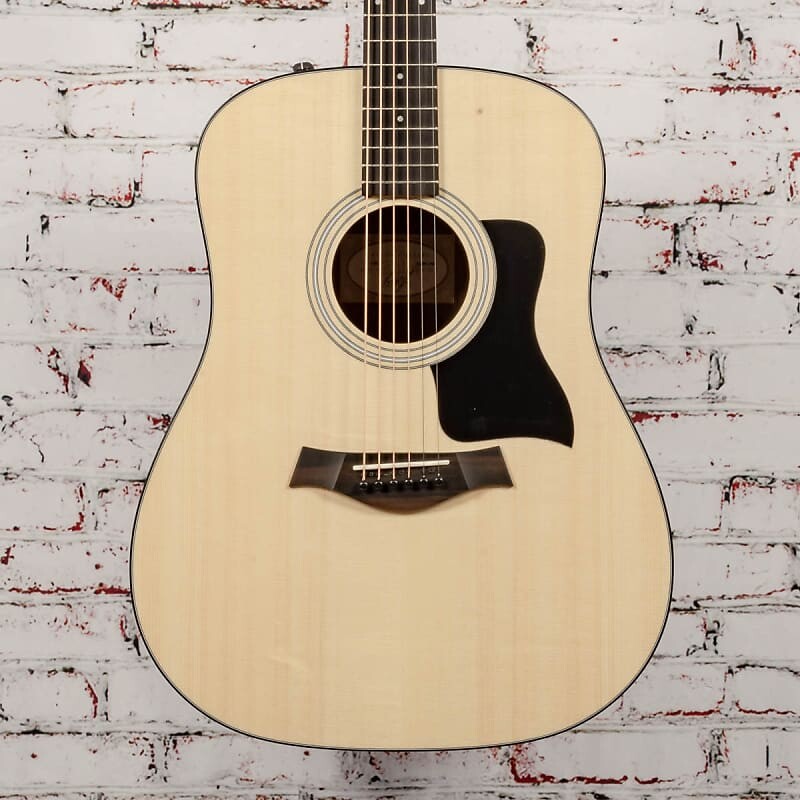 

Taylor 110e - Dreadnaught Acoustic/Electric, многослойная нижняя дека и обечайка из орехового дерева x2006 Taylor 110e - Dreadnaught /Electric Layered Back and Sides x2006