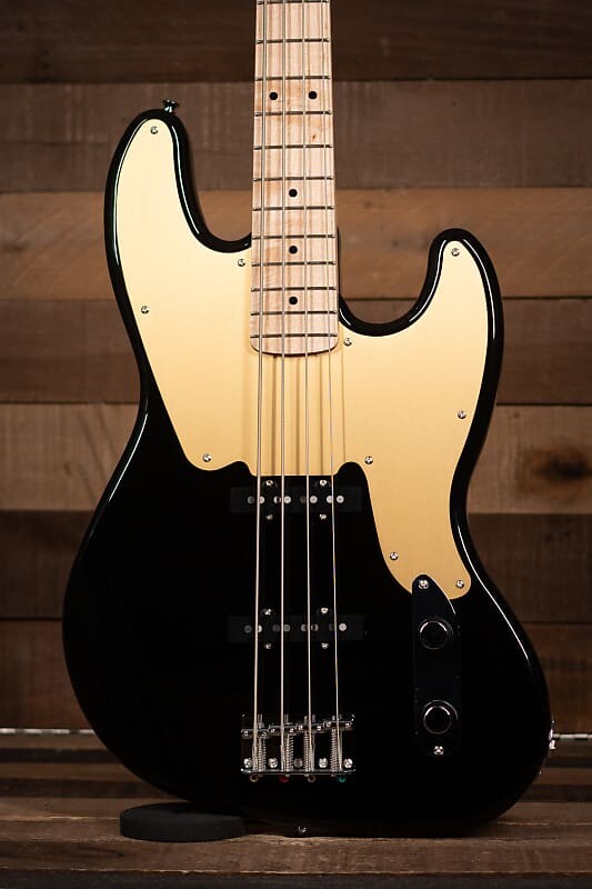 

Squier Paranormal Jazz Bass '54, Maple FB, черный Paranormal Jazz Bass Maple Fingerboard Gold Anodized Pickgu...