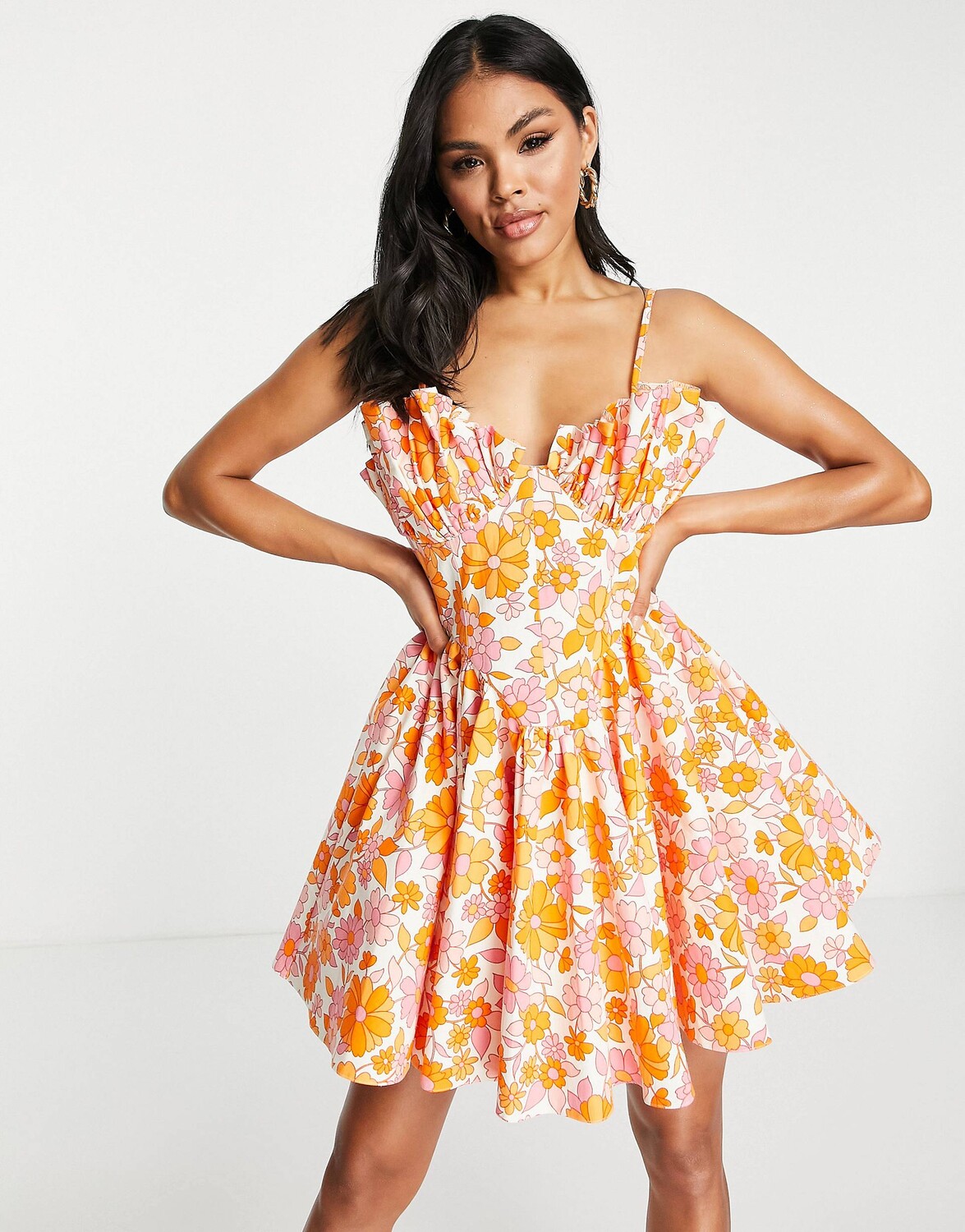

Платье мини на бретельках с веером и цветочным принтом ASOS LUXE ASOS LUXE